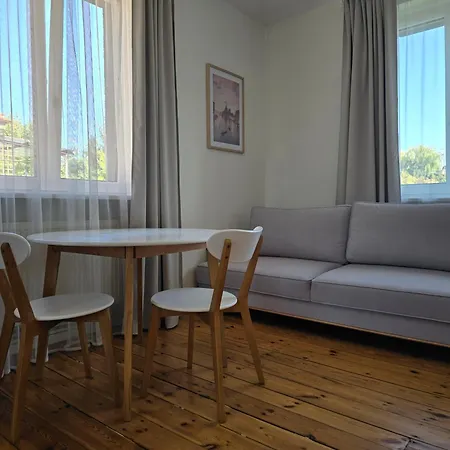 Przestronne W Domu Prywatnym Ze Wspolna Lazienka Prywatnosc I Komfort Wrocław