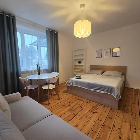 Bed & Breakfast Przestronne W Domu Prywatnym Ze Wspolna Lazienka Prywatnosc I Komfort *