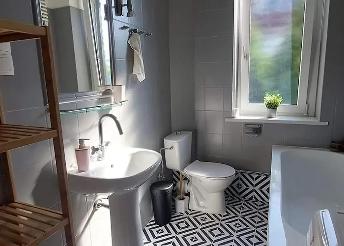 Bed & Breakfast Przestronne W Domu Prywatnym Ze Wspolna Lazienka Prywatnosc I Komfort *