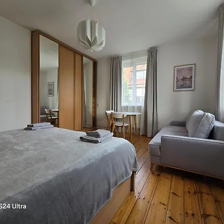 Bed & Breakfast Przestronne W Domu Prywatnym Ze Wspolna Lazienka Prywatnosc I Komfort Breslavia