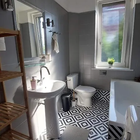 Bed & Breakfast Przestronne W Domu Prywatnym Ze Wspolna Lazienka Prywatnosc I Komfort *