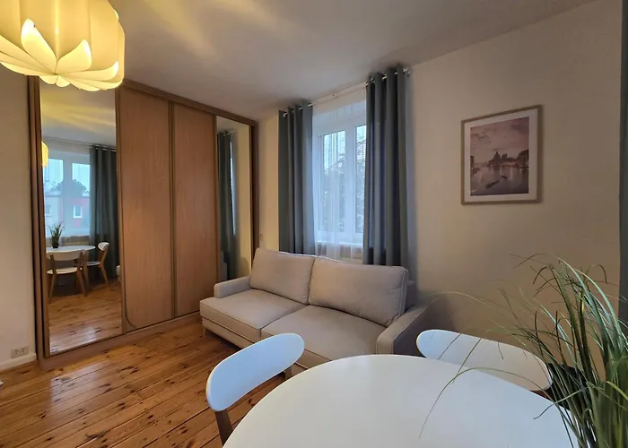 Bed & Breakfast Przestronne W Domu Prywatnym Ze Wspolna Lazienka Prywatnosc I Komfort Wroclaw